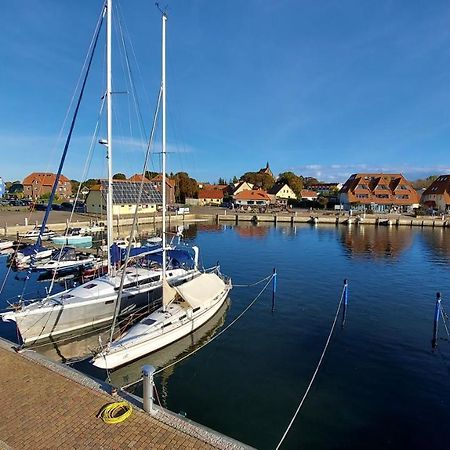 Ferienwohnung Hafenblick Wiek auf Ruegen Luaran gambar