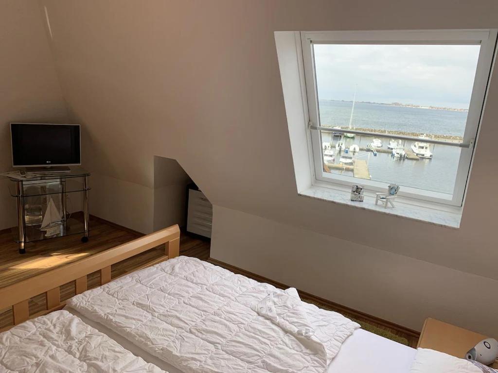 Ferienwohnung Hafenblick Wiek auf Ruegen Luaran gambar